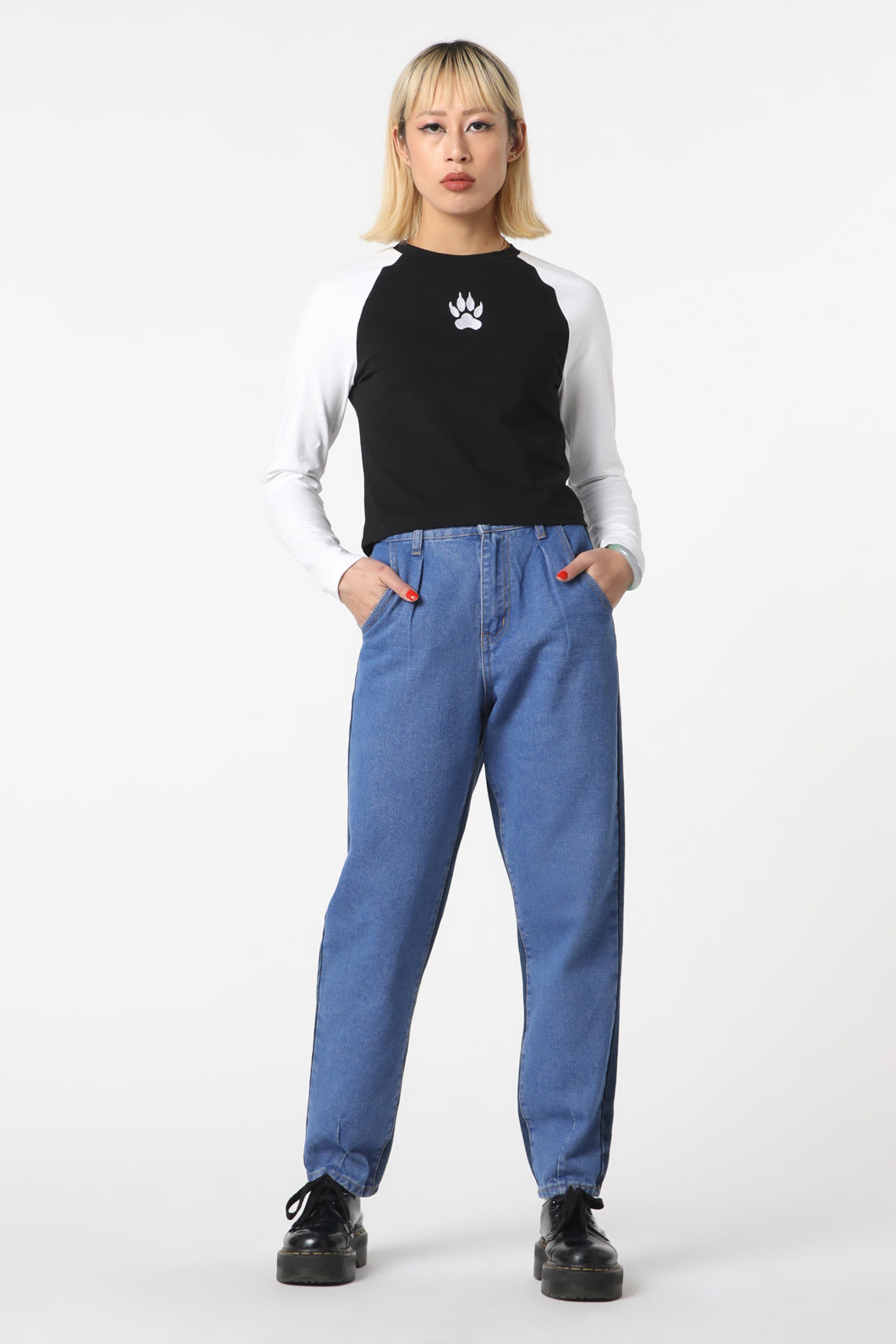 Stylish Women's Paw-Embroidered Long Sleeve Top