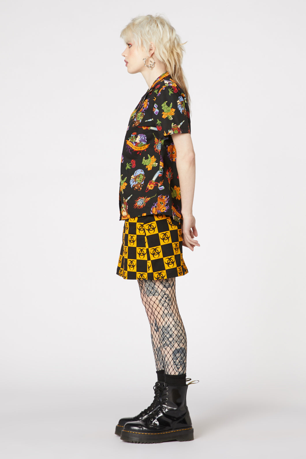 Organic Cotton Short-Sleeve Collared Button-Down Tattoo Zombie Print Shirt in Black
