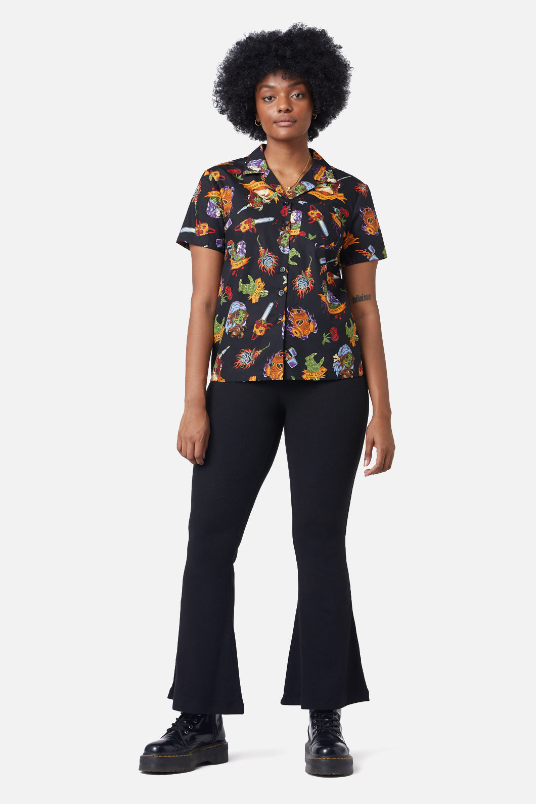 Organic Cotton Short-Sleeve Collared Button-Down Tattoo Zombie Print Shirt in Black