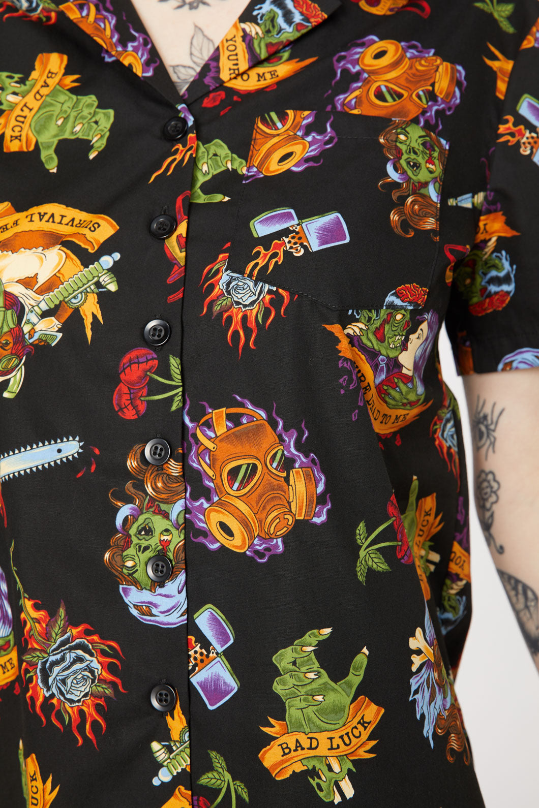 Organic Cotton Short-Sleeve Collared Button-Down Tattoo Zombie Print Shirt in Black