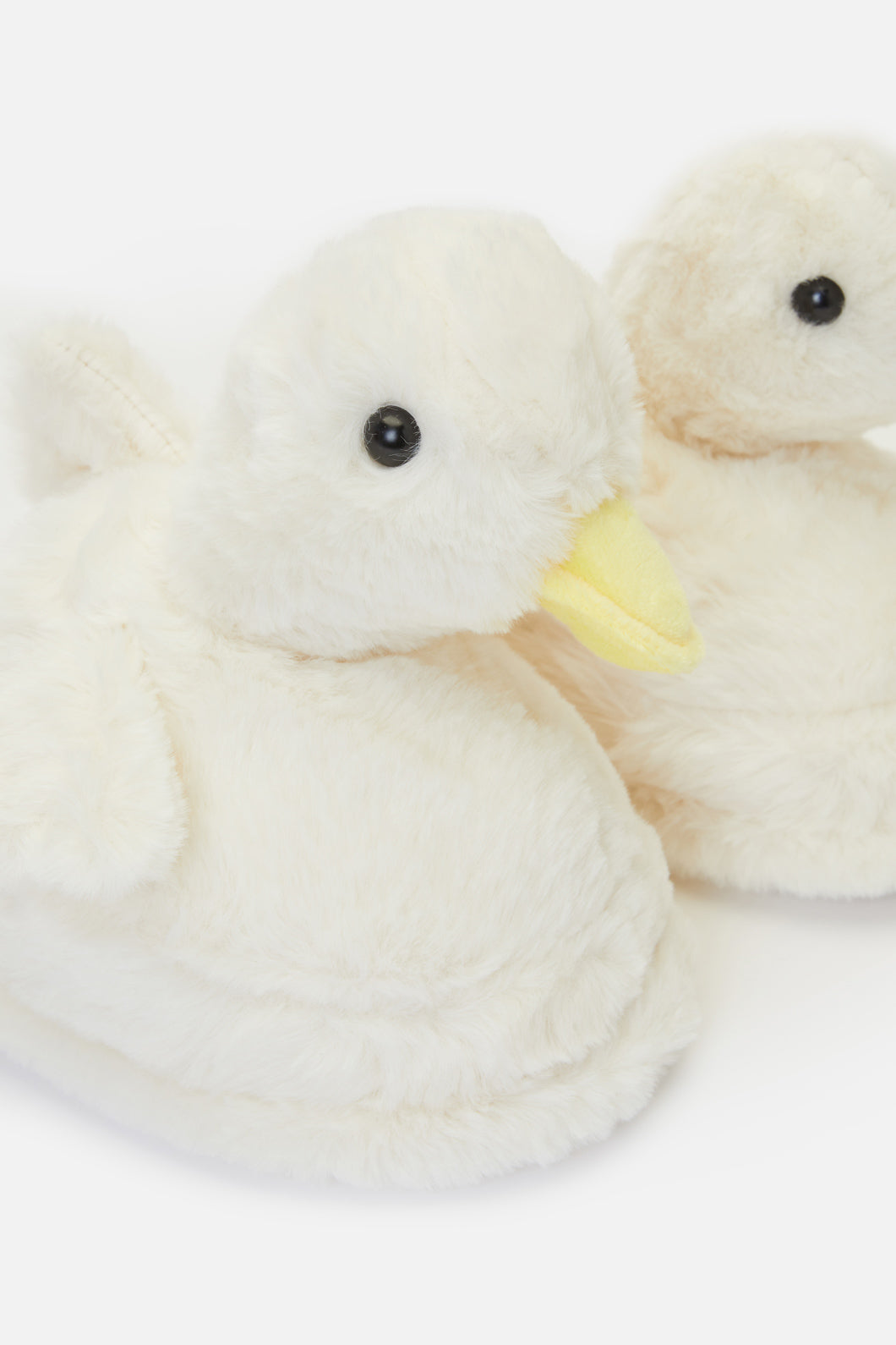 Adorable Sweet Duck-themed Fuzzy Slippers for a Cozy Wear