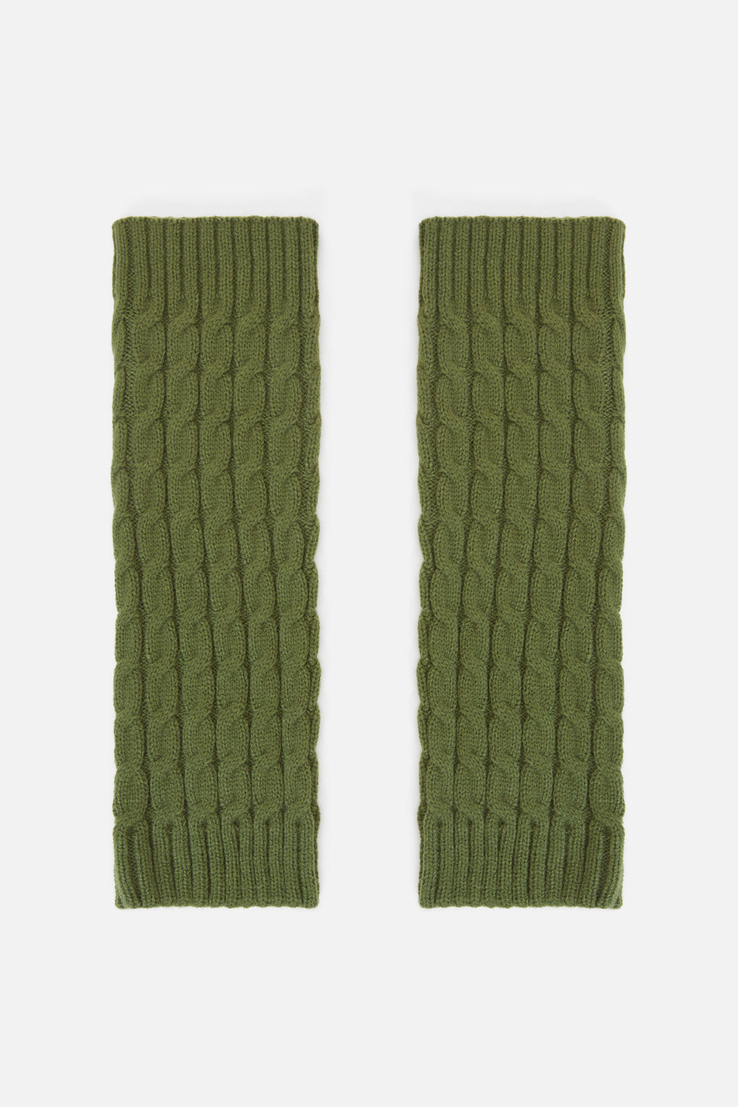 Stylish Cable Knit Leg Warmers for Fashionable Legs