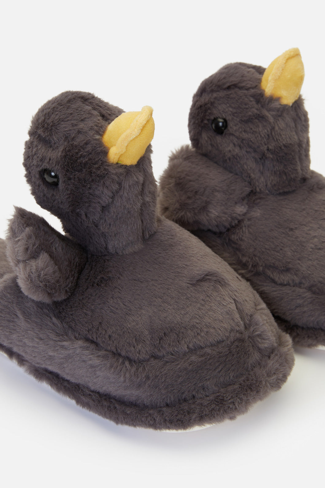 Adorable Sweet Duck-themed Fuzzy Slippers for a Cozy Wear
