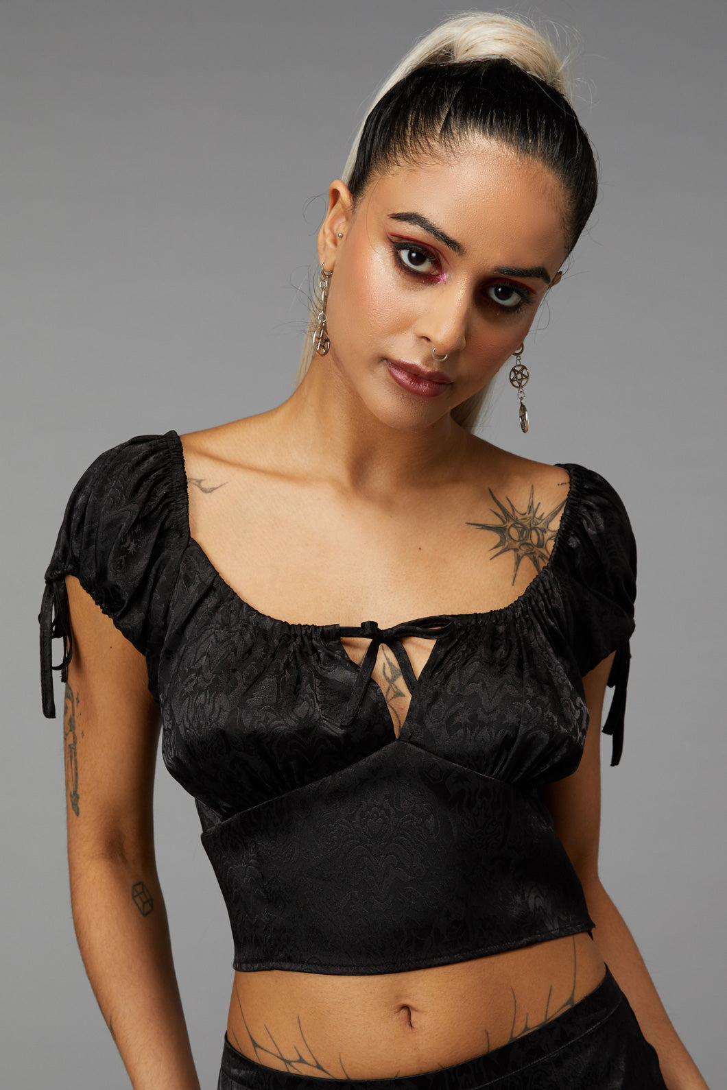 Stylish Silky Short - Sleeved Fitted Top with Bows in Black & Red