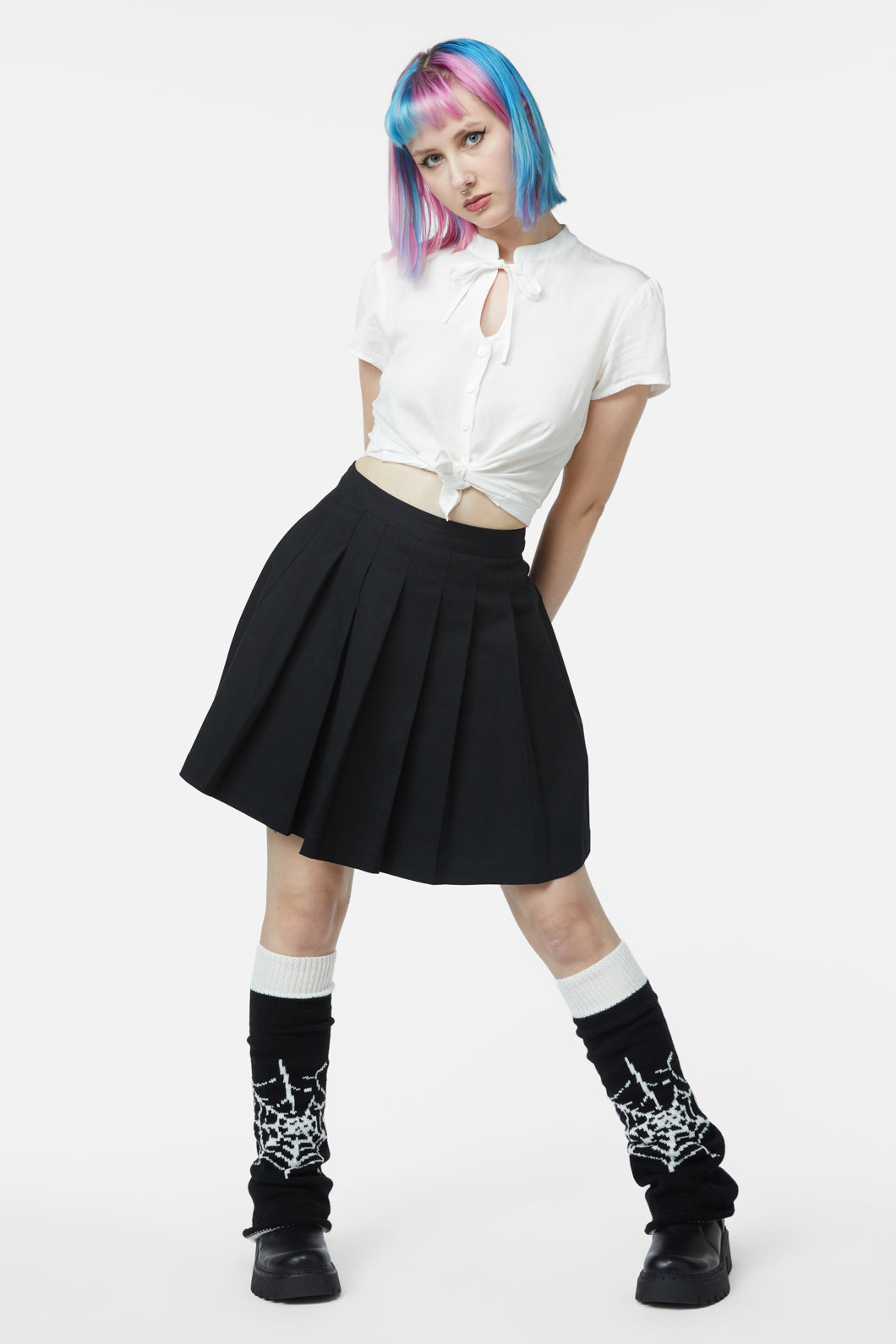 Stylish Spider Web Design Leg Warmers for a Cool Look