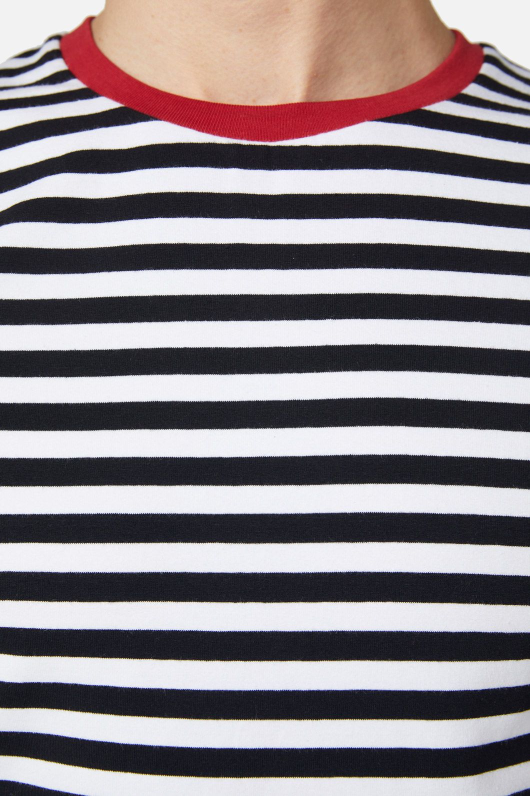 Stylish Cotton Graphic 'Mick' Stripe Print Round Neck Short Sleeve Tee in Black