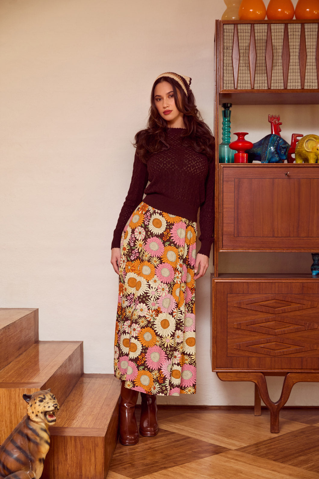 70s-Inspired Retro Floral High-Waisted Midi Skirt in Chocolate
