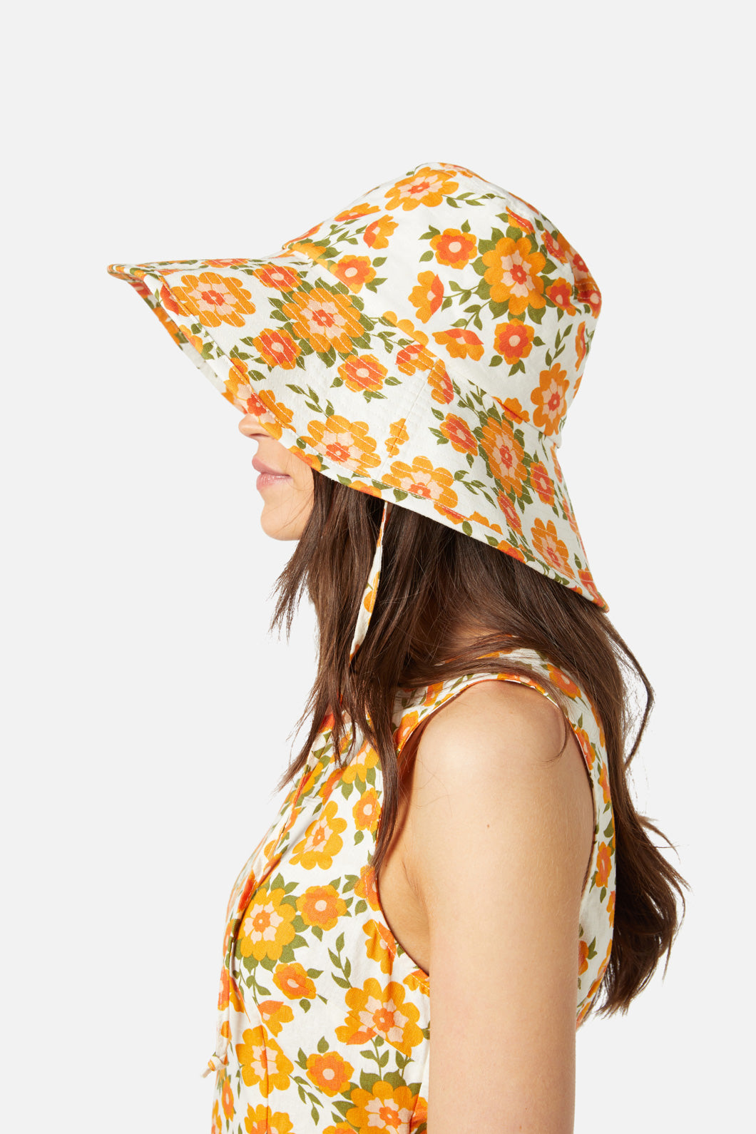 Exquisite Folk-Inspired Floral Hat with Cream, Orange and Green Shades