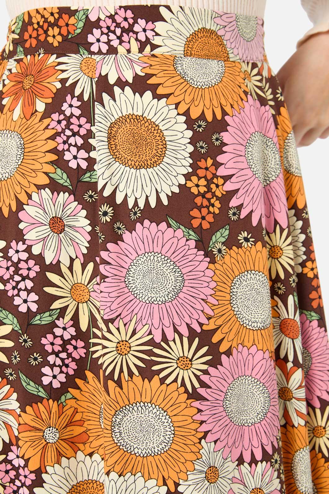 70s-Inspired Retro Floral High-Waisted Midi Skirt in Chocolate