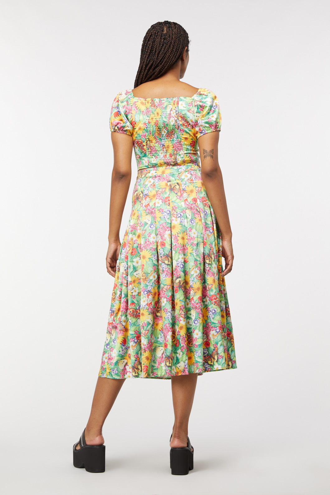Glade Retro-Style Satin Milkmaid Women's Top with All-Over Floral Print