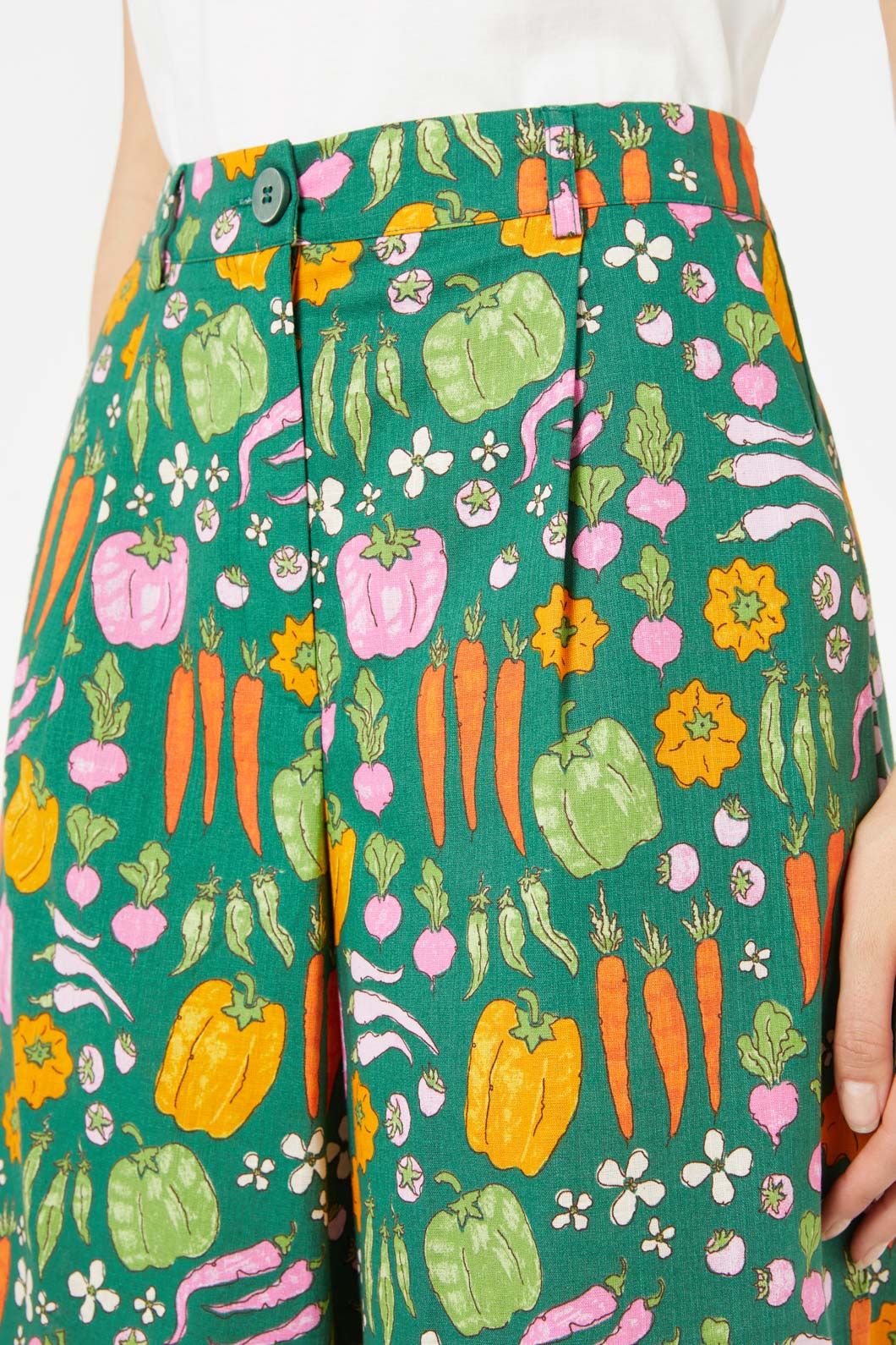 High - Waisted Green Cotton Veggie Patch Print Skort for Garden and Market Days