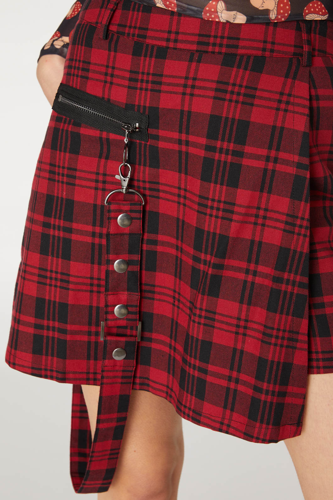 Stylish Red Tartan Escape Affection Skort with Detachable Strap